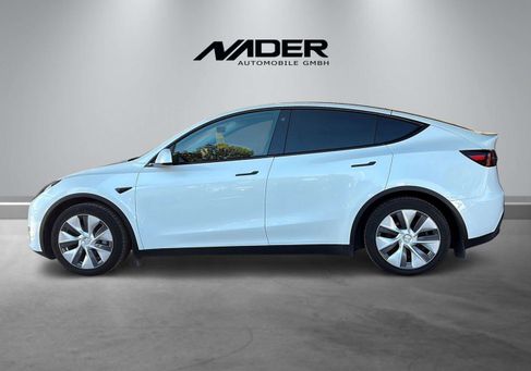 Tesla Model Y, 2023 3