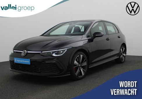 Volkswagen Golf, 2022