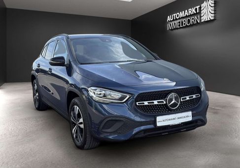 Mercedes-Benz GLA 180, 2023 2