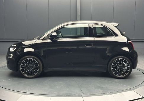 Fiat 500, 2022