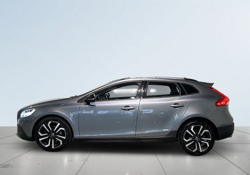 Volvo V40 Cross Country, 2018