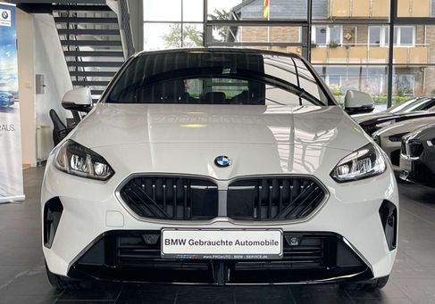 BMW 120, 2025