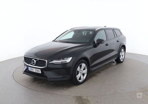 Volvo V60 Cross Country, 2019