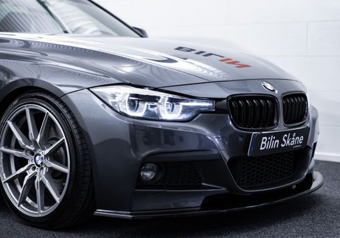 BMW 330, 2018