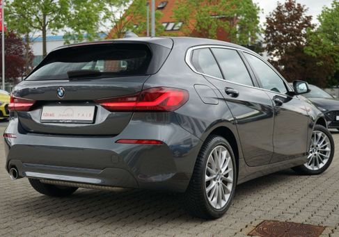 BMW 116, 2021