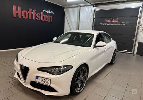 Alfa Romeo Giulia, 2017