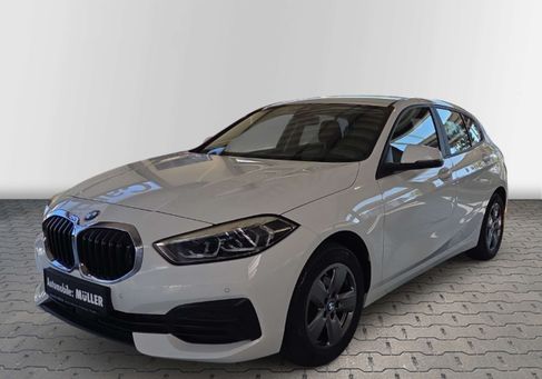 BMW 118, 2023