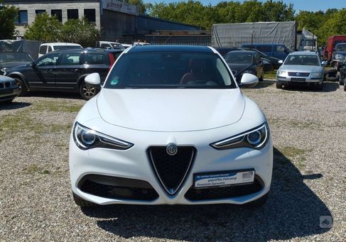 Alfa Romeo Stelvio, 2018