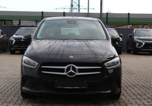 Mercedes-Benz B 250, 2022