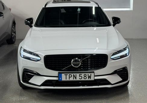 Volvo V90, 2021