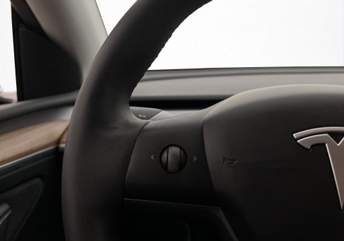 Tesla Model Y, 2024 2
