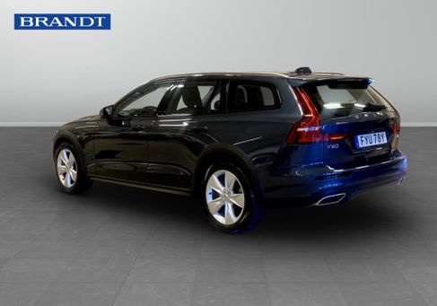 Volvo V60 Cross Country, 2022