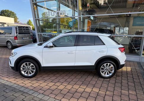 Volkswagen T-Roc, 2025 3