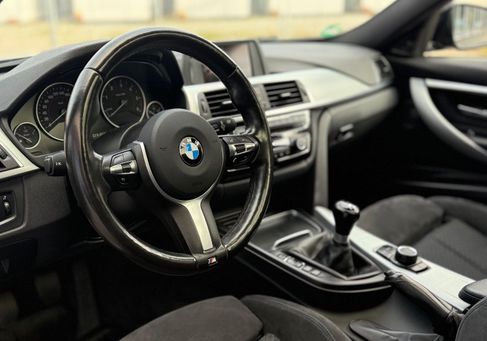 BMW 320, 2016