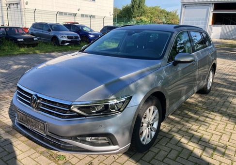 Volkswagen Passat Variant, 2023