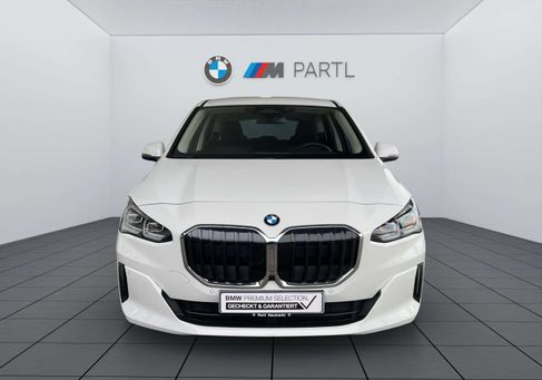 BMW 220, 2024 2