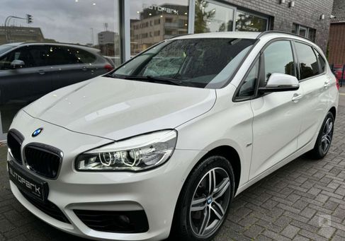 BMW 218, 2017