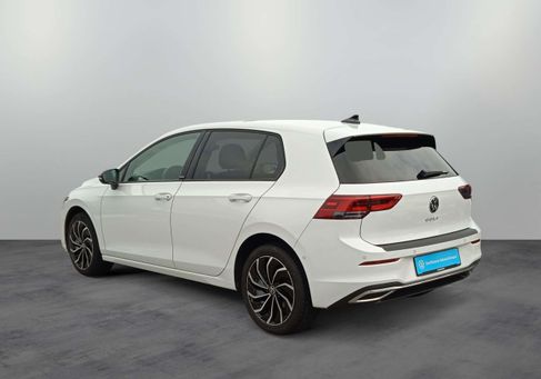 Volkswagen Golf, 2023 3
