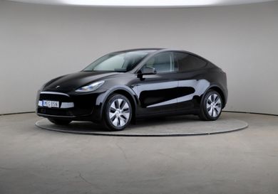 Tesla Model Y, 2024
