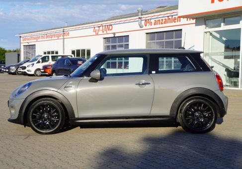 MINI ONE, 2018