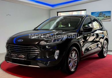 Ford Kuga, 2022