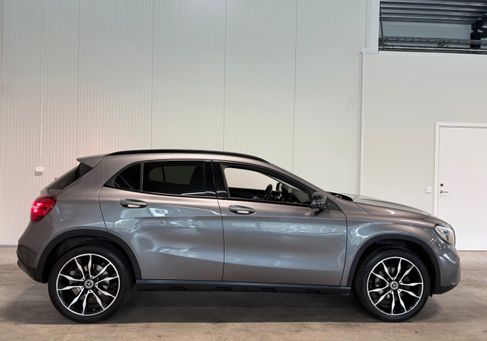 Mercedes-Benz GLA 200, 2018 2