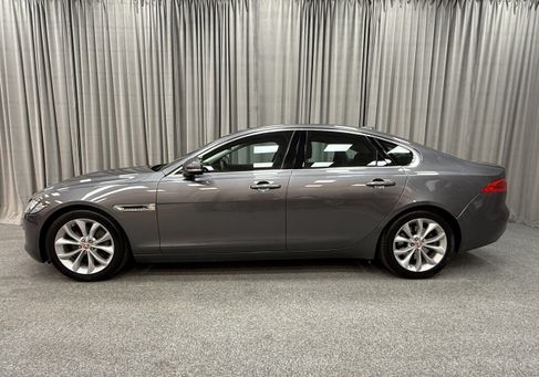 Jaguar XF, 2016
