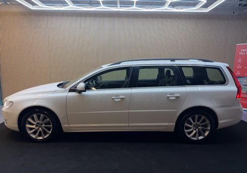 Volvo V70, 2016