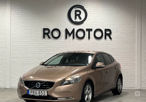 Volvo V40, 2014