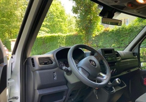 Renault Master, 2024