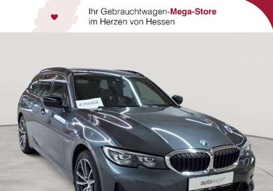 BMW 330, 2022