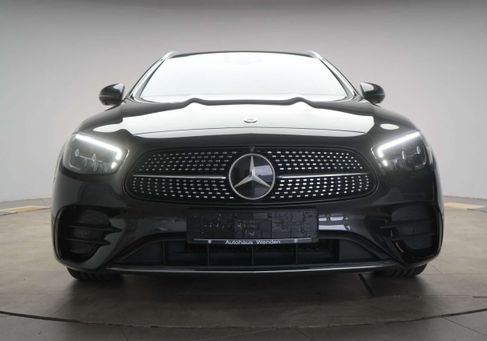 Mercedes-Benz E 300, 2021