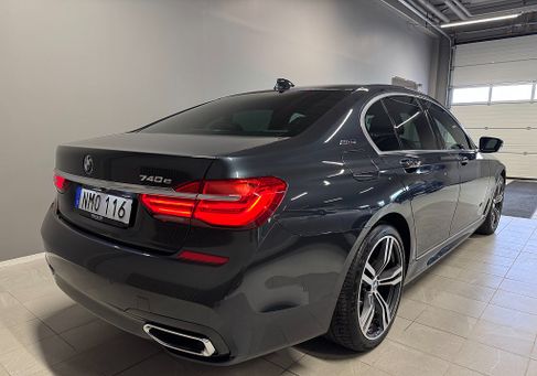 BMW 740, 2018