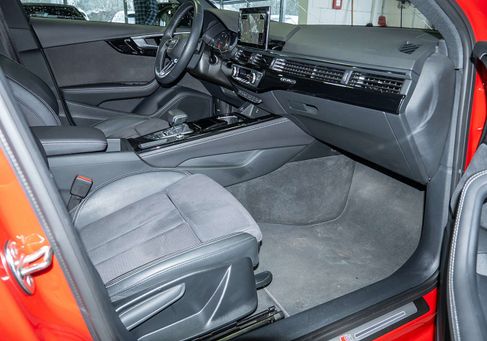 Audi A4, 2022