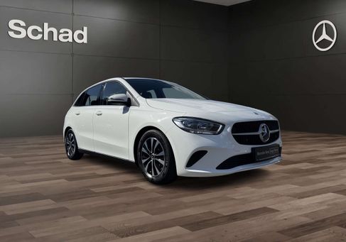 Mercedes-Benz B 180, 2024 3