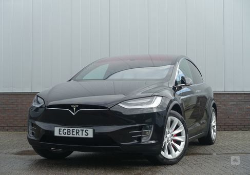 Tesla Model X, 2016