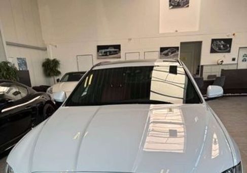 Jaguar XF, 2020