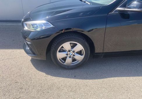 BMW 118, 2022