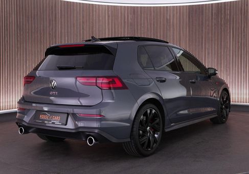 Volkswagen Golf, 2024 2