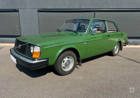 Volvo, 1976