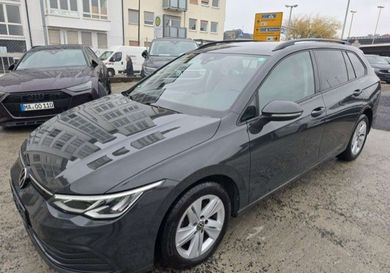 Volkswagen Golf, 2022
