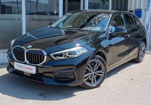 BMW 118, 2023