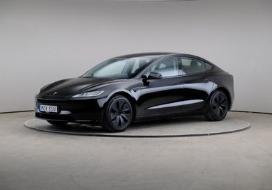 Tesla Model 3, 2024