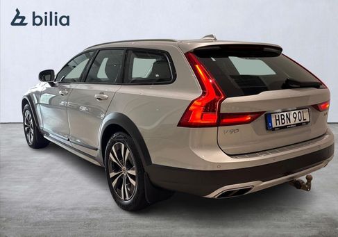 Volvo V90 Cross Country, 2020