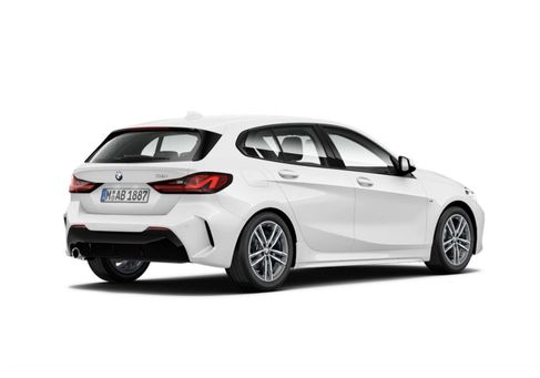 BMW 118, 2023
