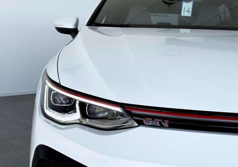 Volkswagen Golf, 2021 3