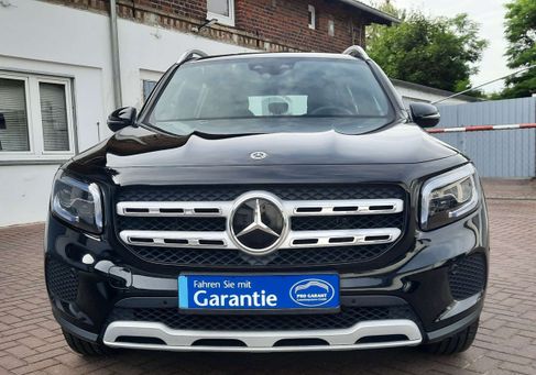 Mercedes-Benz GLB 200, 2023 3