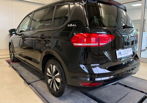 Volkswagen Touran, 2025 3