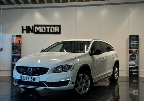 Volvo V60 Cross Country, 2017