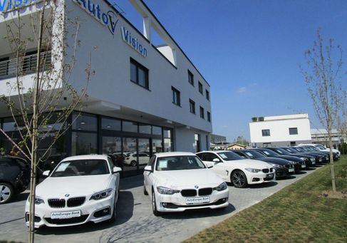 BMW 220, 2022 3